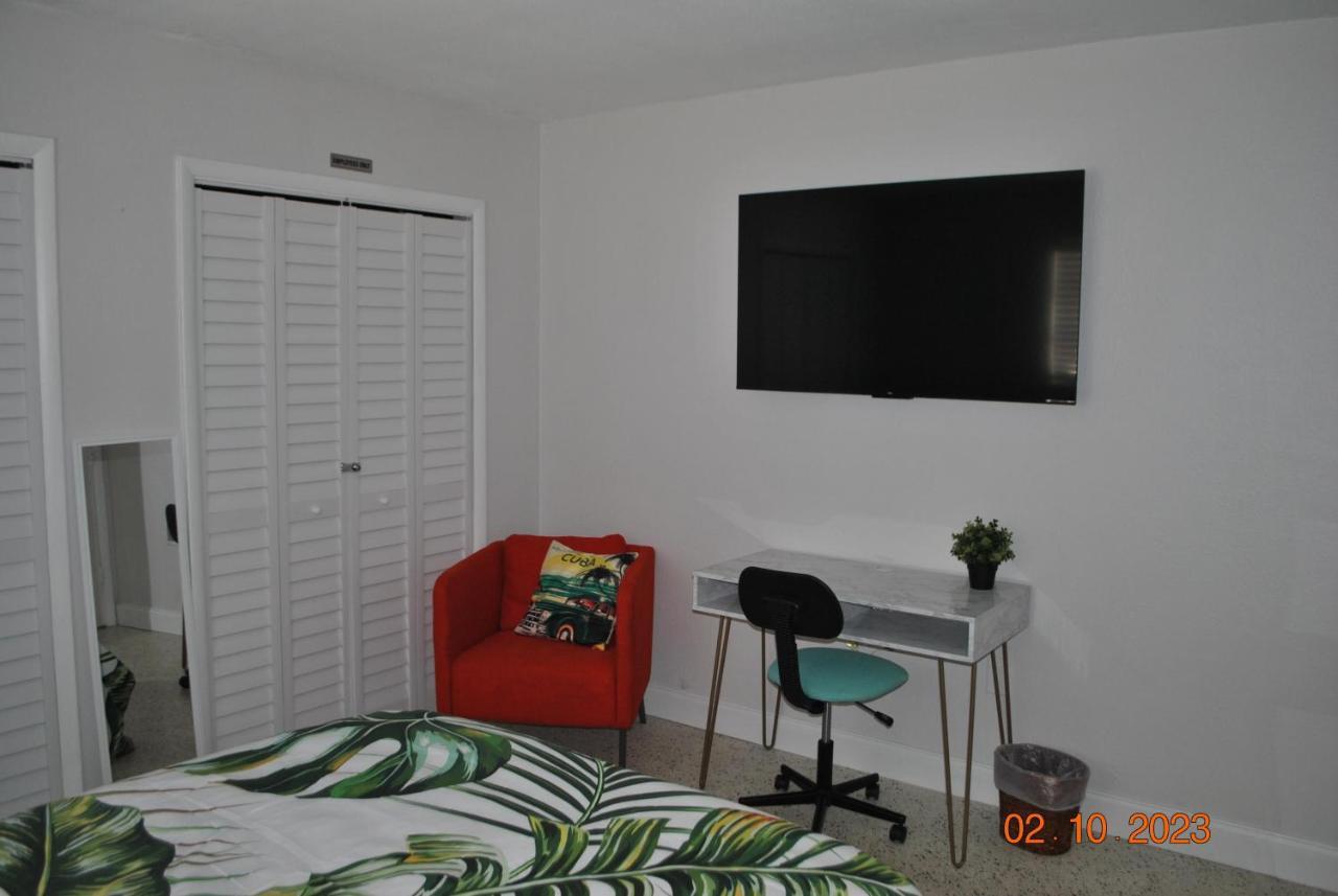 Sleeps 8, Havana Nights In Miami Lägenhet Exteriör bild