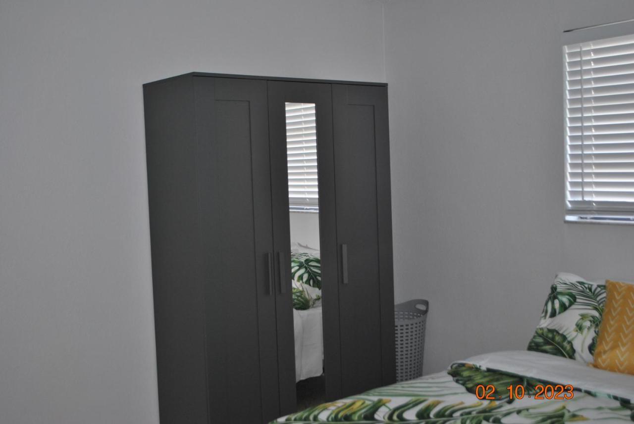 Sleeps 8, Havana Nights In Miami Lägenhet Exteriör bild