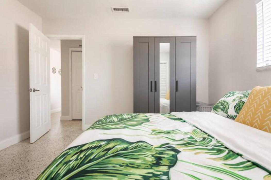 Sleeps 8, Havana Nights In Miami Lägenhet Exteriör bild