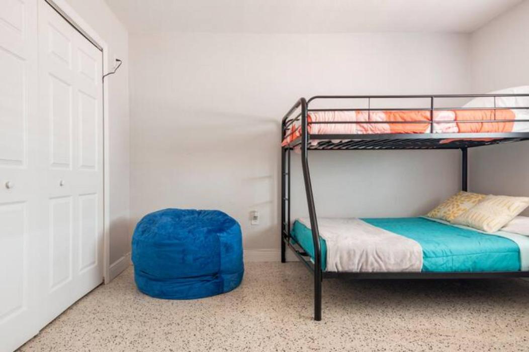 Sleeps 8, Havana Nights In Miami Lägenhet Exteriör bild