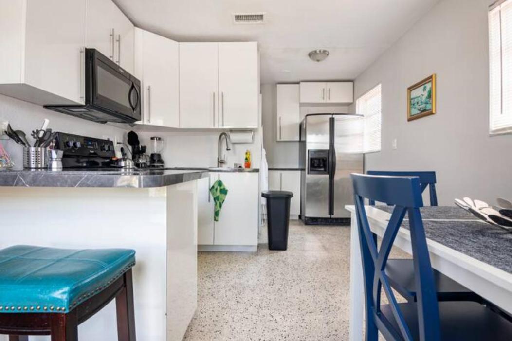 Sleeps 8, Havana Nights In Miami Lägenhet Exteriör bild